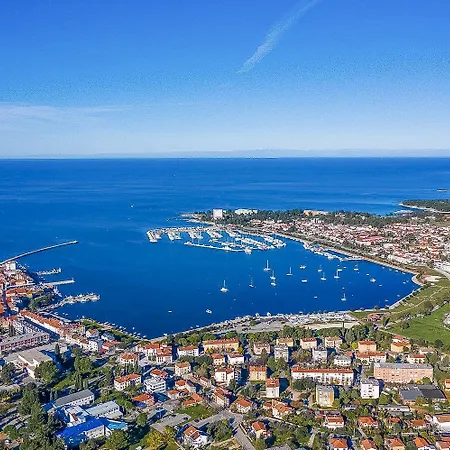 Ashka Vista Mare