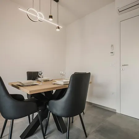 Ashka Vista Mare Apartment Umag