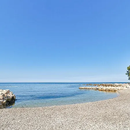 Ashka Vista Mare *